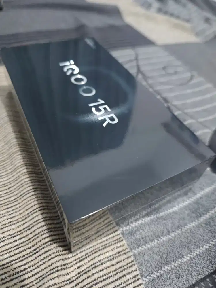 Iqoo 15R 8/256 Internal 256GB Ram 8GB Segel Baru BNIB