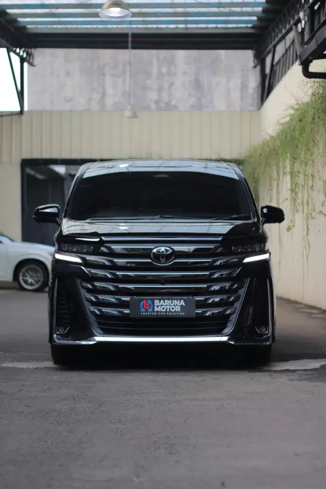 [LIKE NEW ] TOYOTA VELLFIRE 2.5 HEV EXECUTIVE LOUNGE VIP 2024