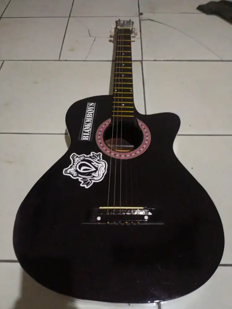 Gitar Yamaha G225