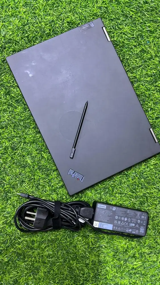 Lenovo Thinkpad Yoga X13 i7 RAM 16 GB SSD 512 GB Flip 360 Touch Stylus