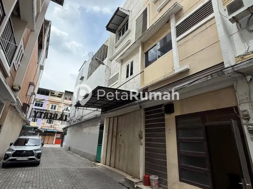 DISEWAKAN RUMAH JALAN PENDIDIKAN KOMPLEK LIBERTY - DAERAH KRAKATAU (indra & vincent & andy)