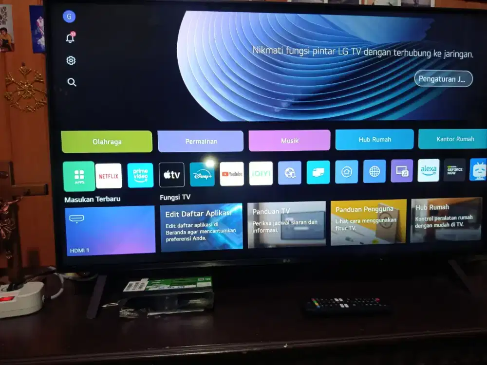 LG 43 Inch 4K Smart TV UR75 Mulus Fullset siap Pakai