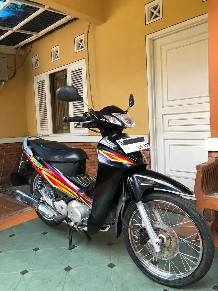 Honda Kharisma ANTIK