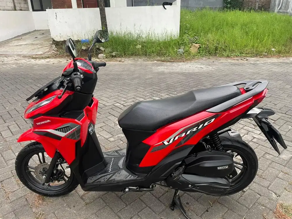 Dijual cepat vario 125 thun 2024