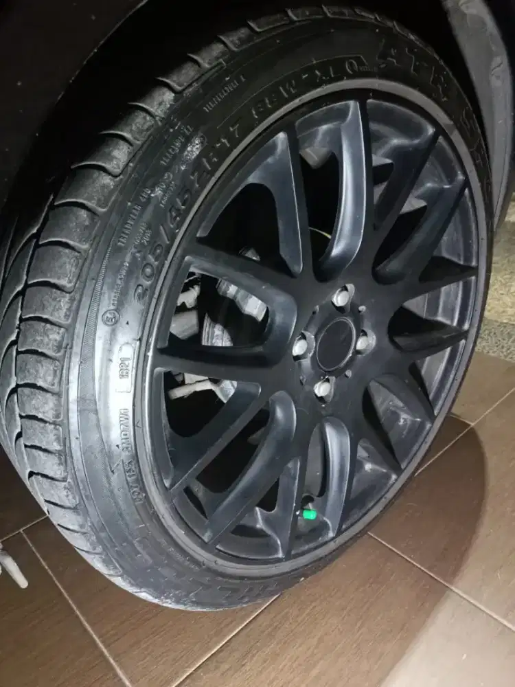 Velg 17 full black lengkap ban