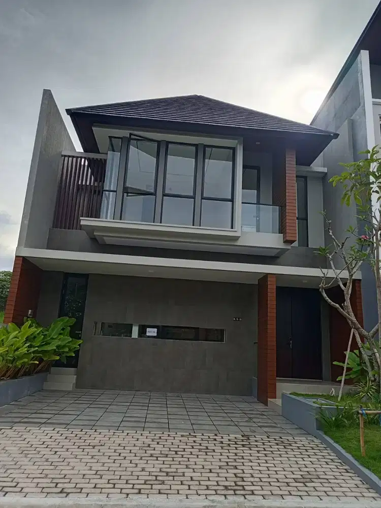 Rumah 100% baru di Woodland Citraland Surabaya