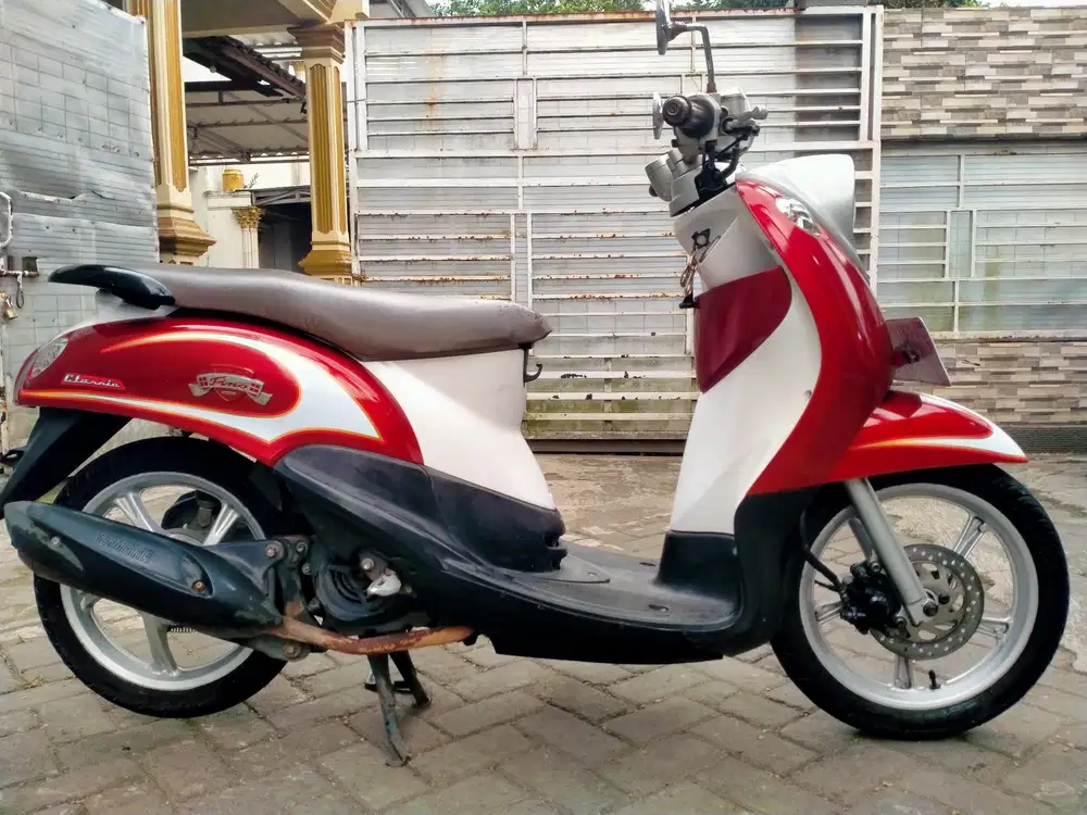 Yamaha Fino lengkap motor sehat walafiat keterangan detail dibawah