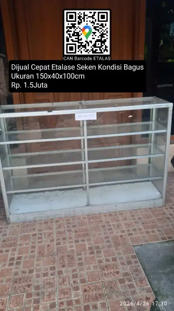 Terjangkau Etalase Bekas Kondisi Bagus Ukuran 150x40x100cm