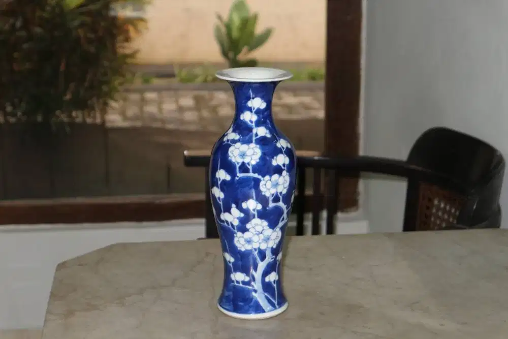 Vas Porselen Antik – Chinese Prunus Blossom Baluster/ Hawthome Vase