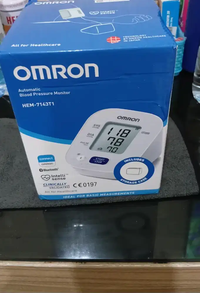 Alat Tensi darah ( Blood Pressure Monitor ) Omron