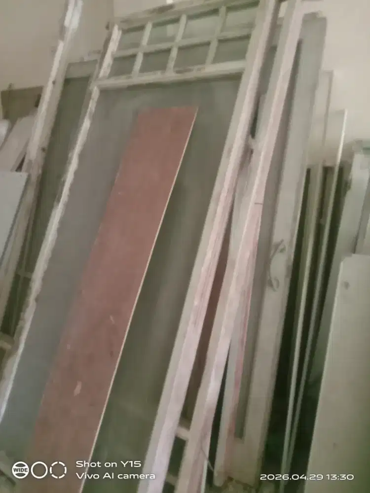 Jual borongan  kusen dan pintu pintu bekas