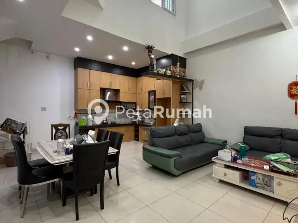 DIJUAL VILLA JALAN SALAK KOMPLEK CEMARA ASRI (indra & vincent)