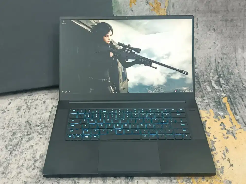 Razer Blade 15 Core i7-9750H 16GB 512GB GTX 1660 Ti 6GB FHD 144Hz