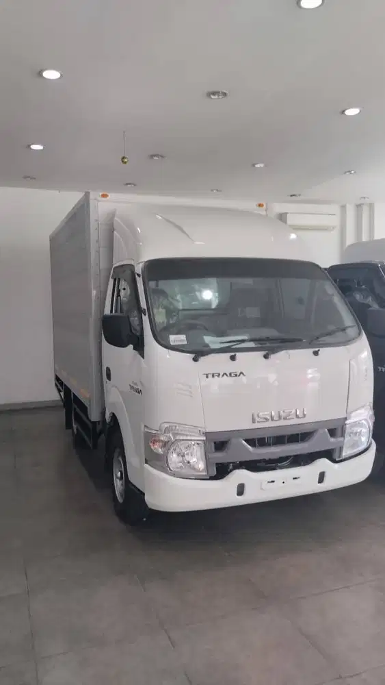 [Mobil Baru] Isuzu Traga