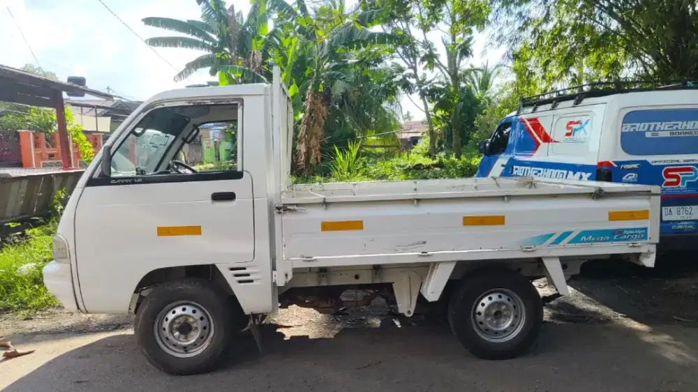 Dijual mobil carry Futura 1,5