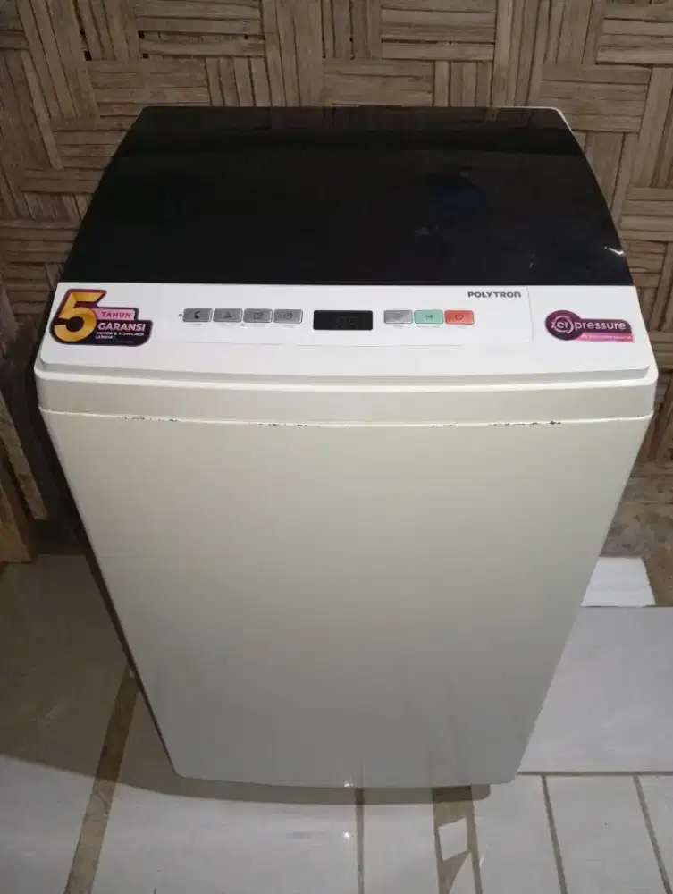 Mesin cuci otomatis merk polytron kapasitas 8,5kg (bagus seperti baru)