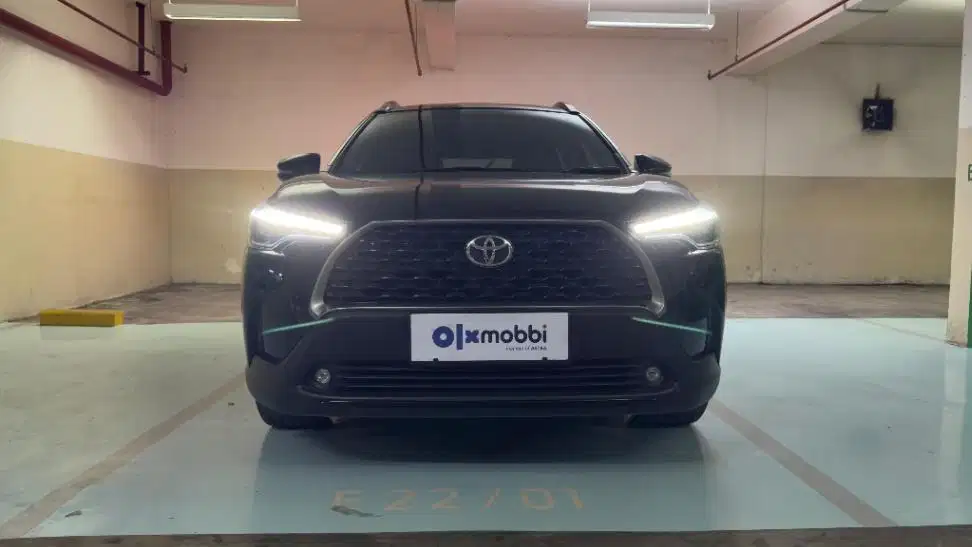 DP MURAH Toyota Corolla 1.8 Cross Bensin-AT 2020 Hitam CVOPB