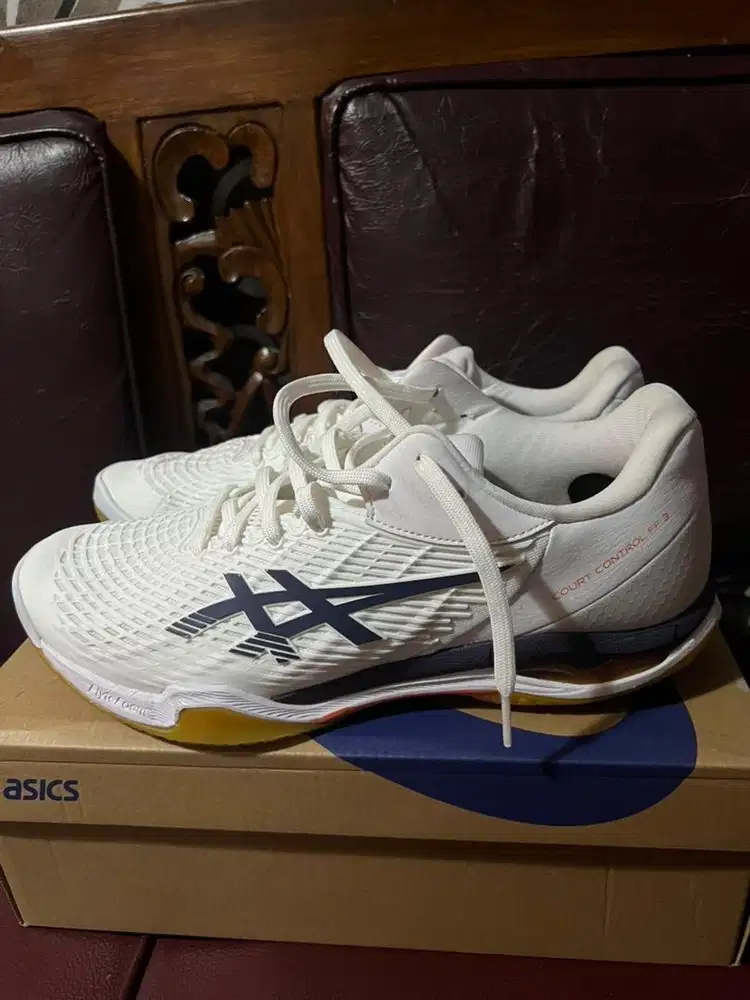 KONDISI 99% Original Sepatu Asics Court Control FF 3 Badminton Size 44