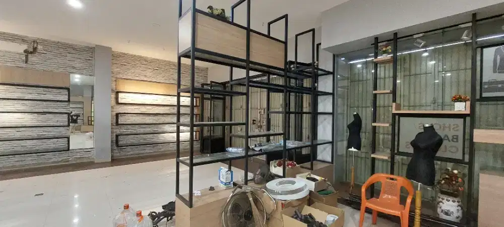 Dijual besi hollow, perabot toko, rak, kaca, cermin