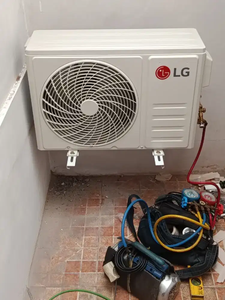 PASANG AC DAN SERVIS