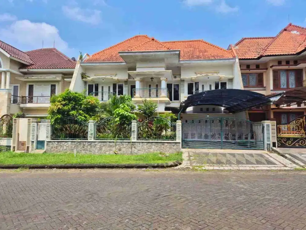 Rumah 2 Lantai Luas 450 Boulevard Permata Jingga