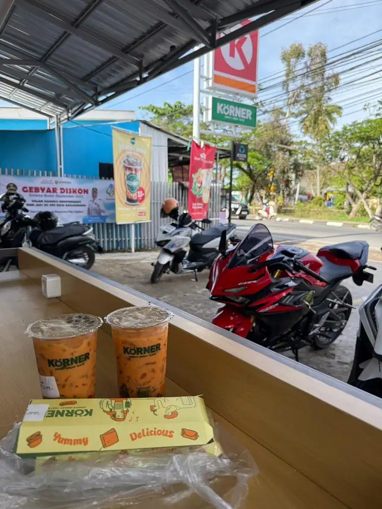 Cbr 150r merah hitam
