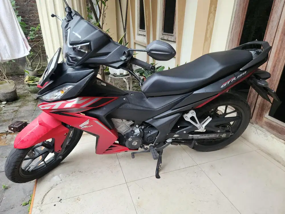 Supra GTR 150cc merah 2019 gbm bisa tunai atau kredit dp500rb