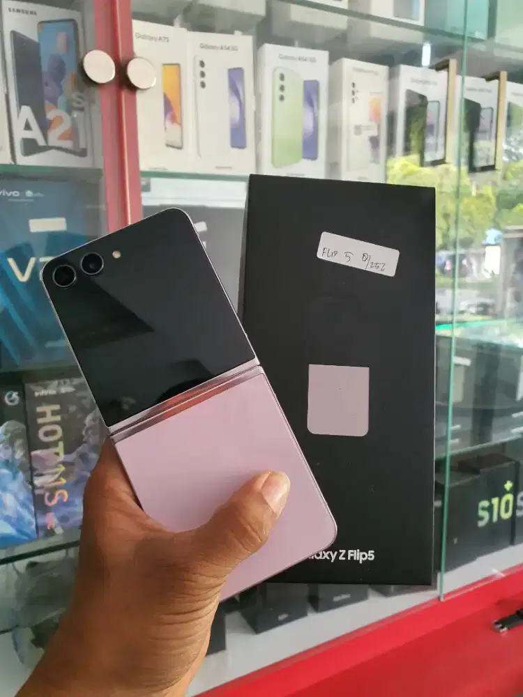 Ss zflip 5 8/256 full set