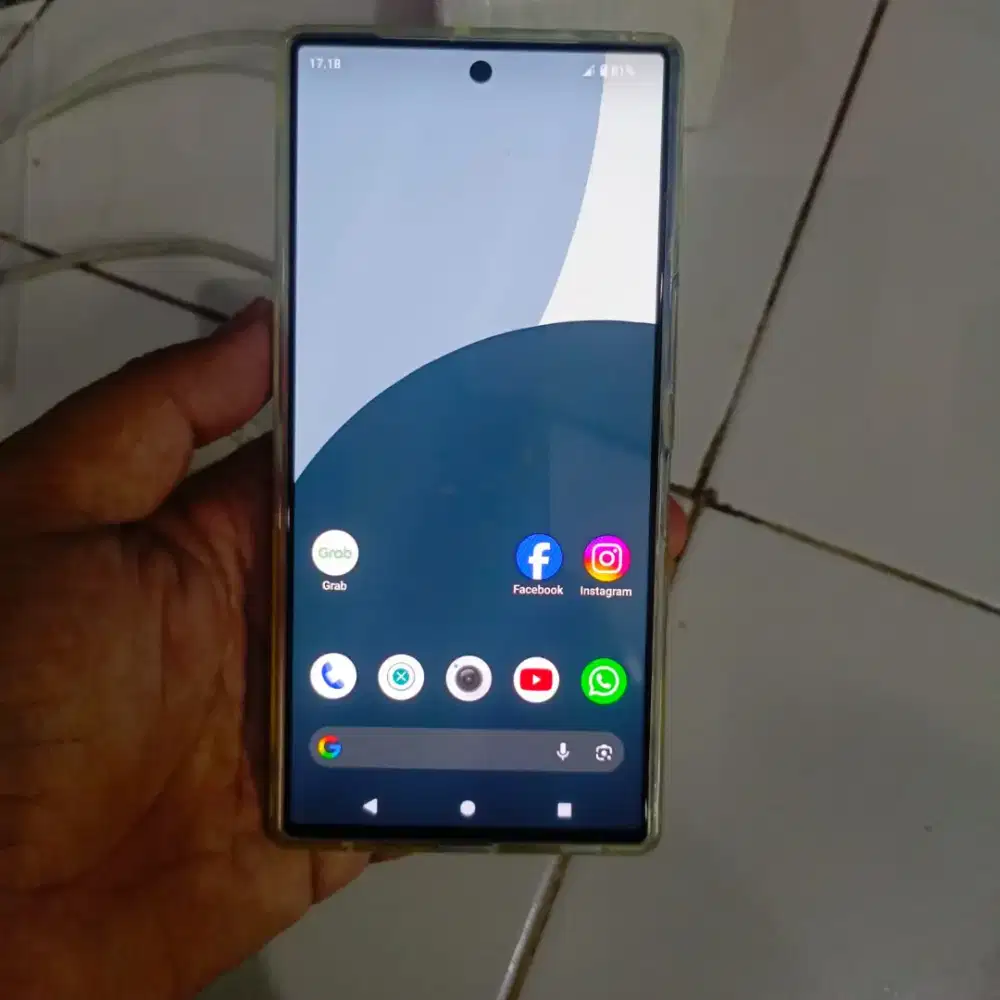 Sharp Aquos R9 White