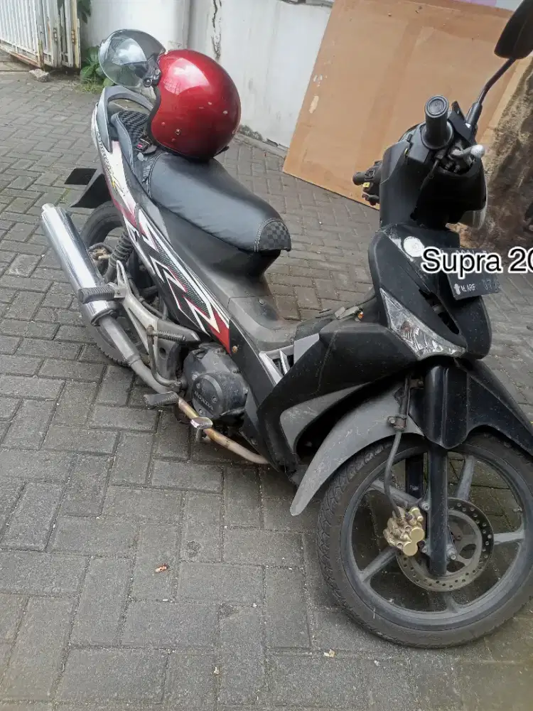 Supra X 125 karburator 2011 mesin halus tangan pertama ex perempuan