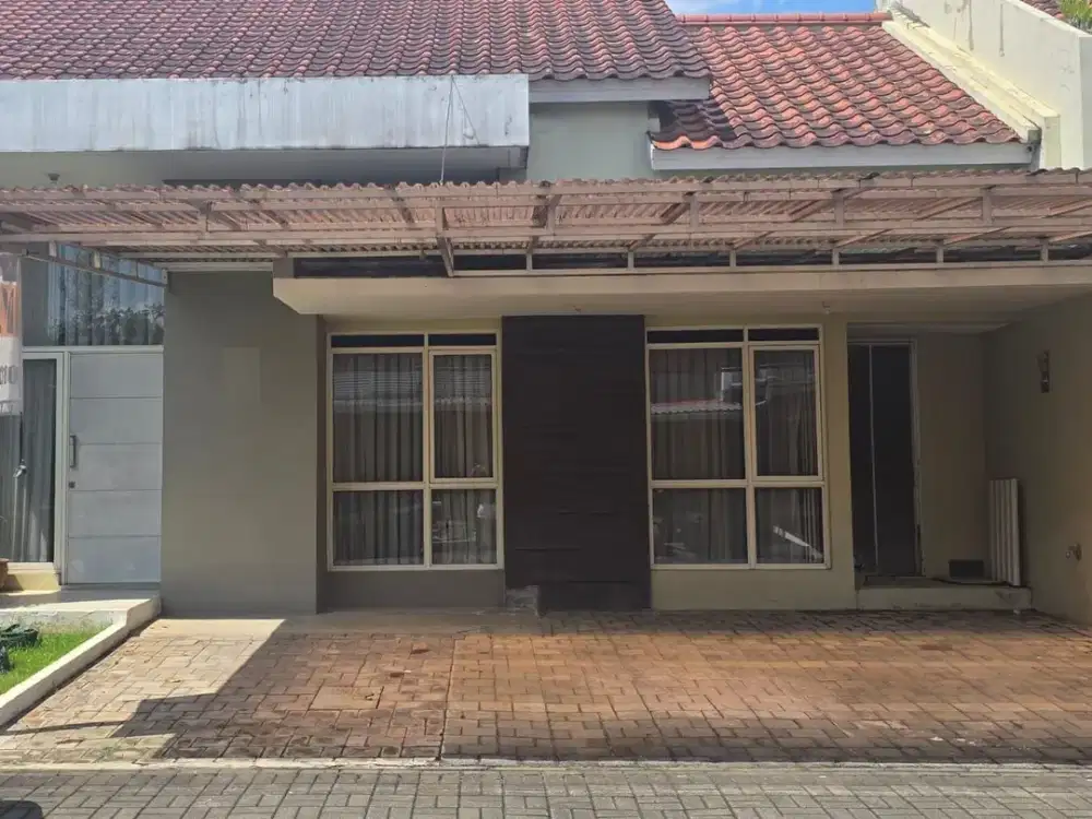 Dijual cepat rumah KBP. Tatar naganingrum . Posisi hoek