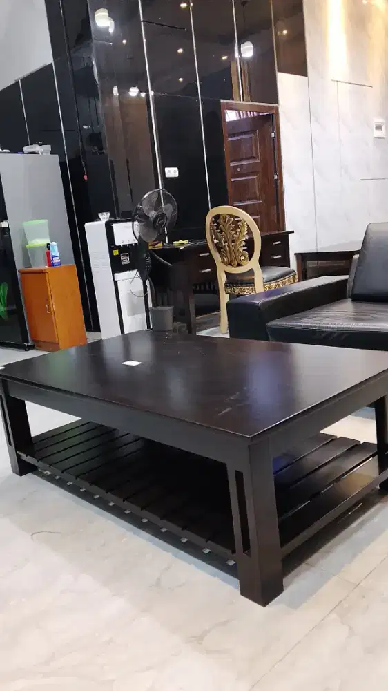 MEJA KAYU BAHAN BAGUS EX KEMENTRIAN AUSTRALIA