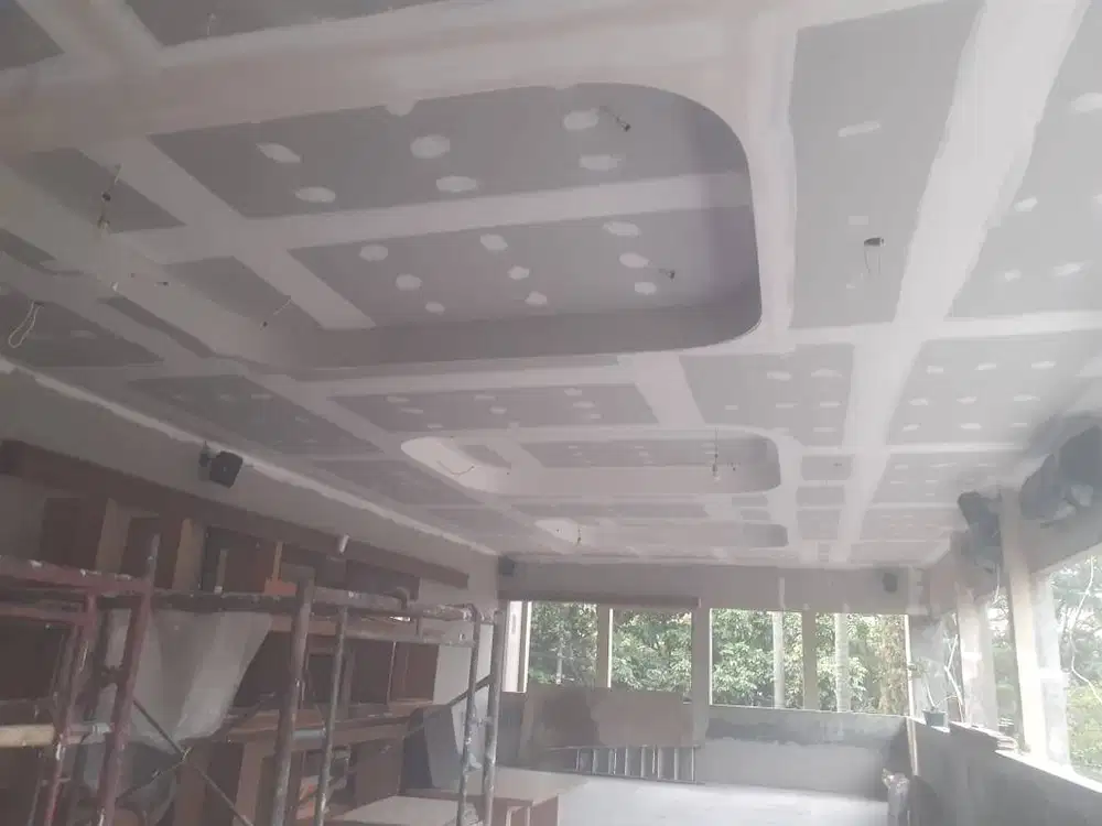 OKTA GYPSUM PLAFON GYPSUM & PLAFON GRC SPSIALIS BDG PLAFOND GIPSUM