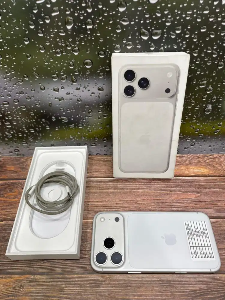 IPHONE 17 PROMAX 256GB SILVER GARANSI IBOX