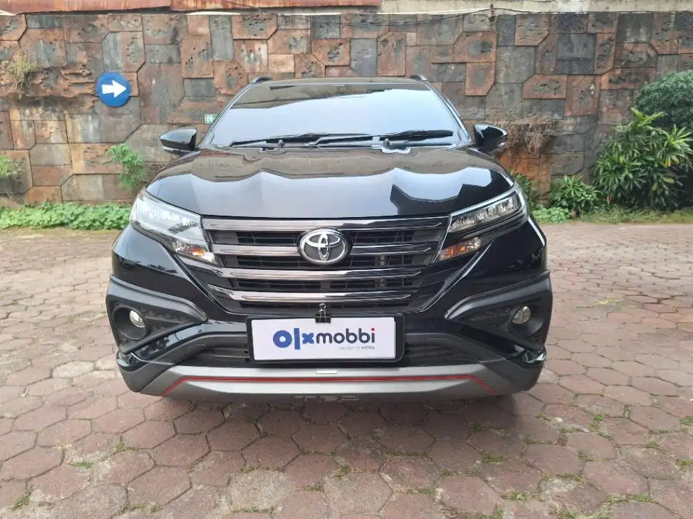 DP MURAH Toyota Rush 1.5 TRD Sportivo Bensin-AT 2019 Hitam CSGWB