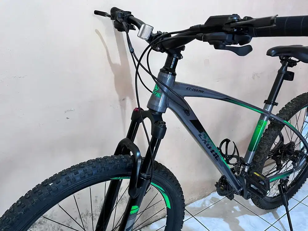Sepeda MTB 27,5