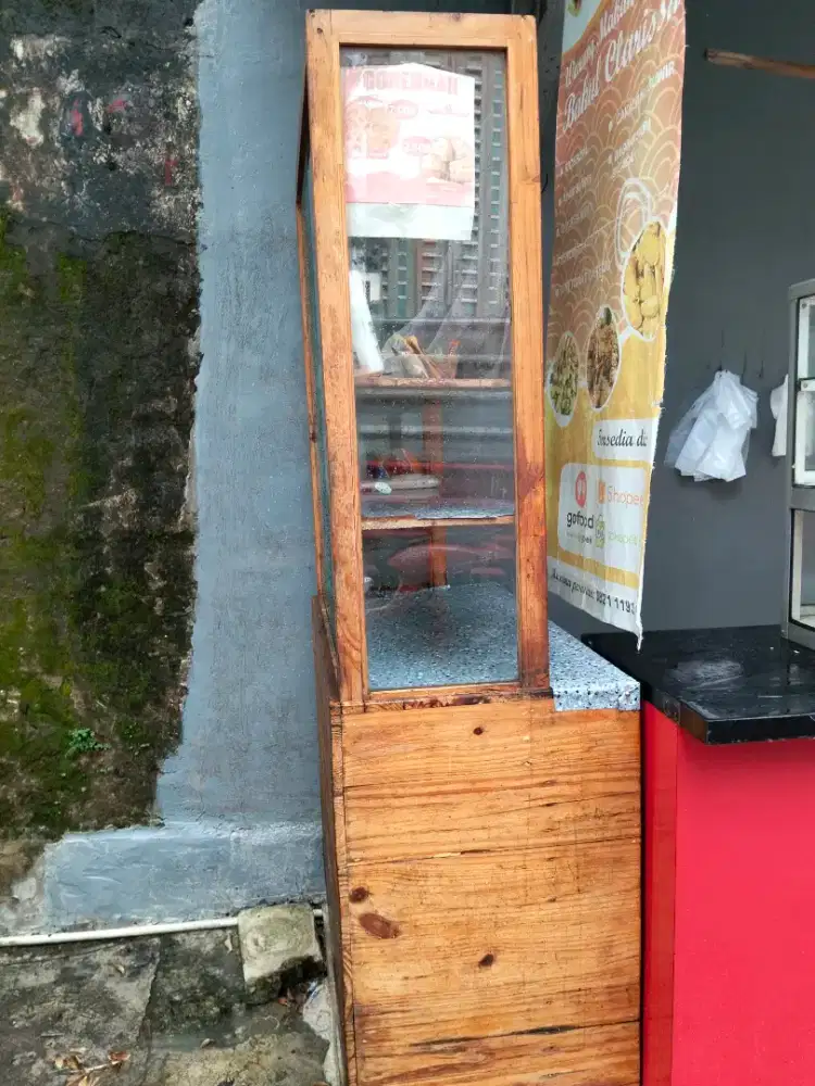 Jual etalase second
