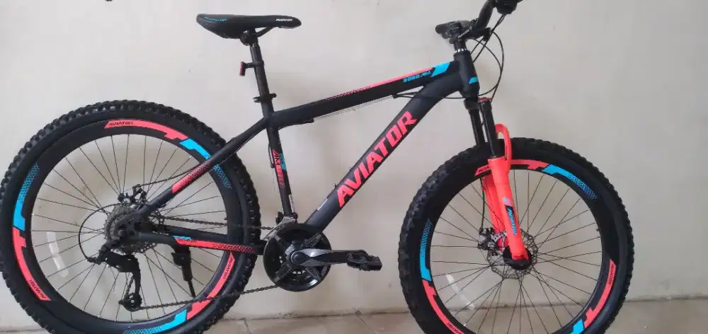 Dijual cepat murah sepada gunung Avaitor ukuran 27.5 Speed 9