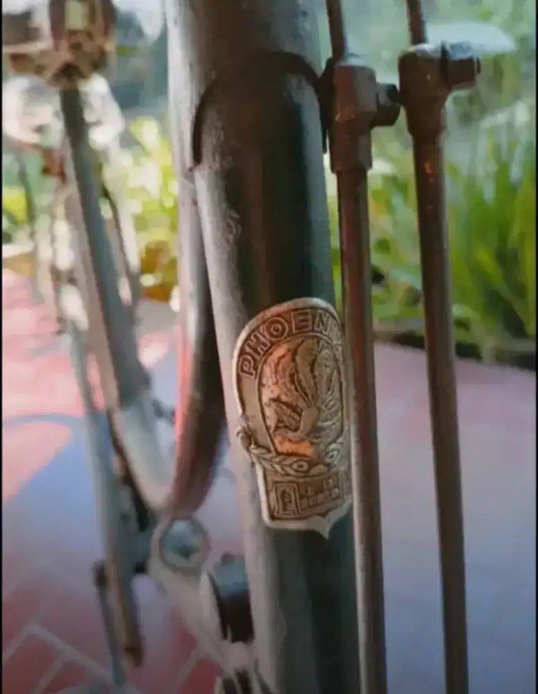 Sepeda Phoenix Antik