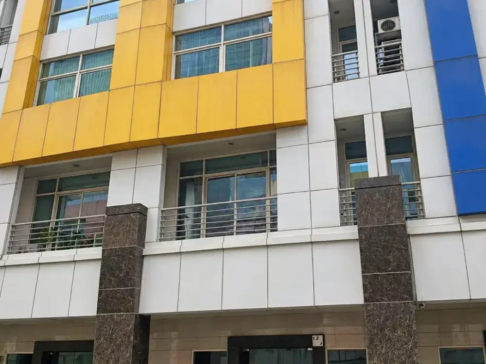 DISEWAKAN PALING MURAH RUKO KIRANA BOUTIQUE BELLA TERRA KELAPA GADING SUDAH ADA PARTISI SEKAT