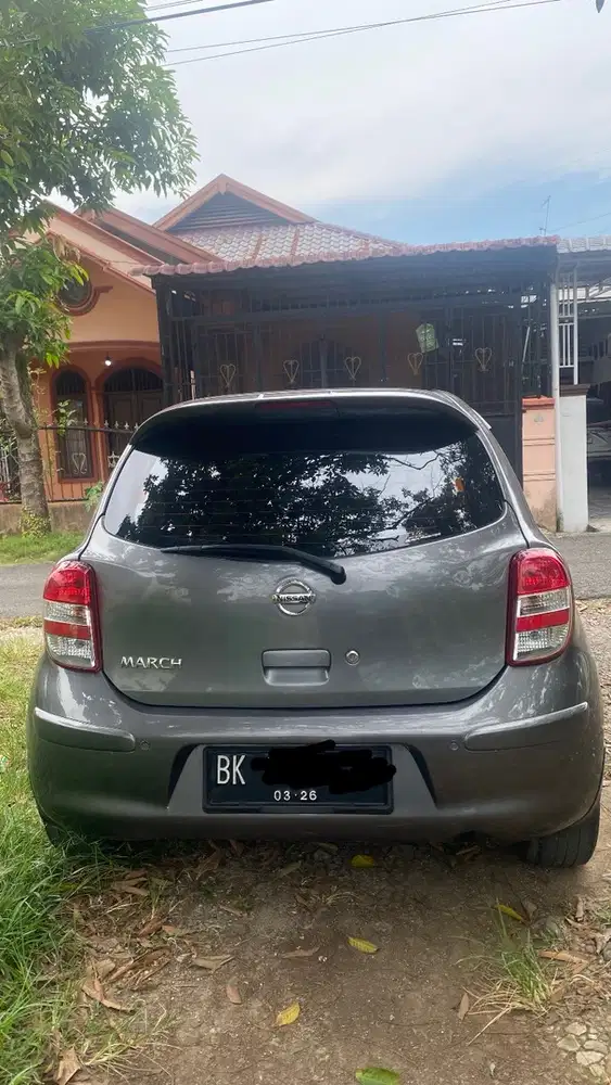 Nissan March 2012 Bensin