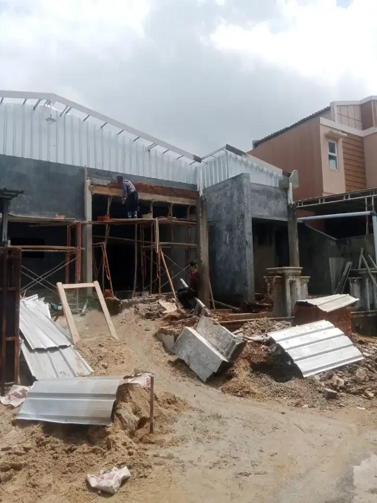 Baja ringan plafon PVC