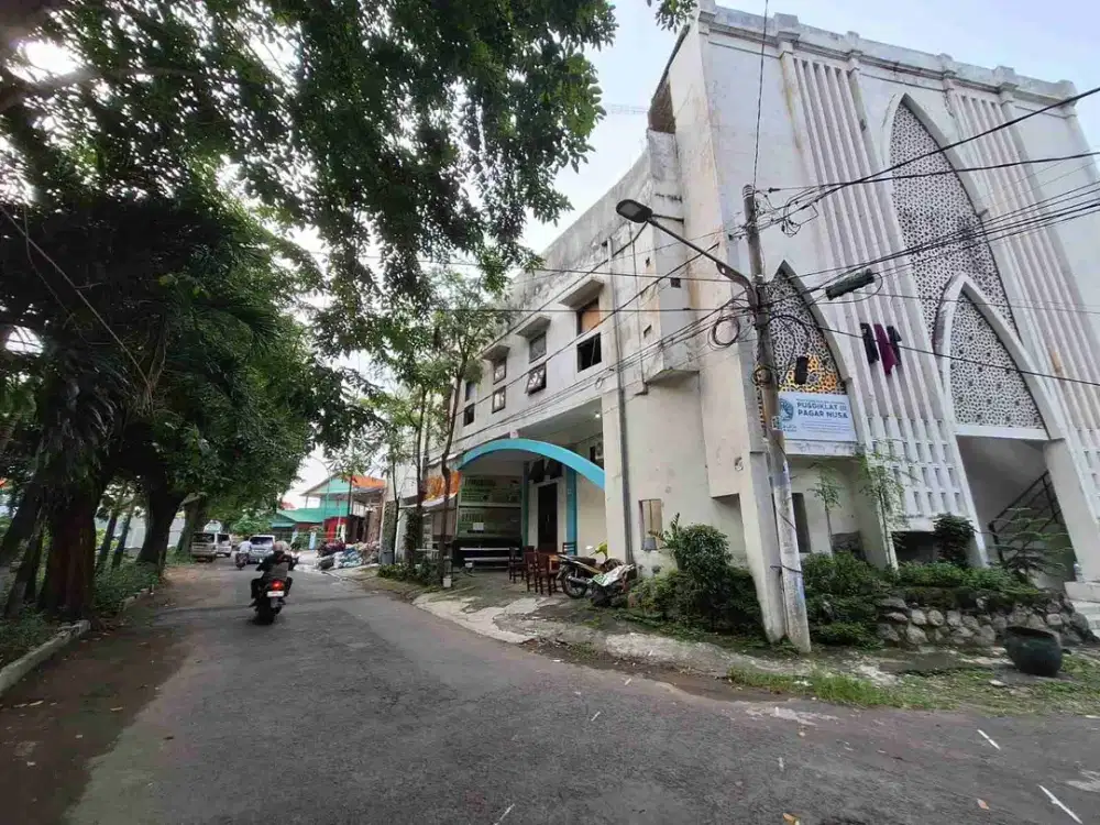 Dijual via Lelang Gedung Lokasi Karah Agung Jambangan Surabaya