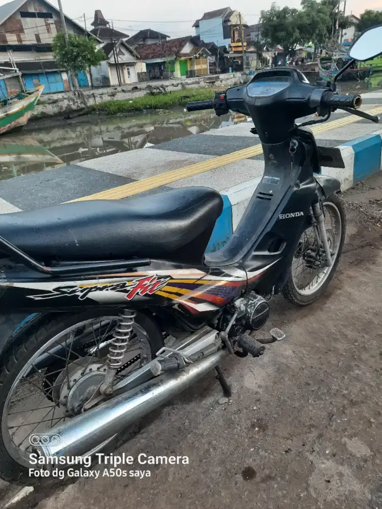 Honda supra fit 2004 lengkap hidup
