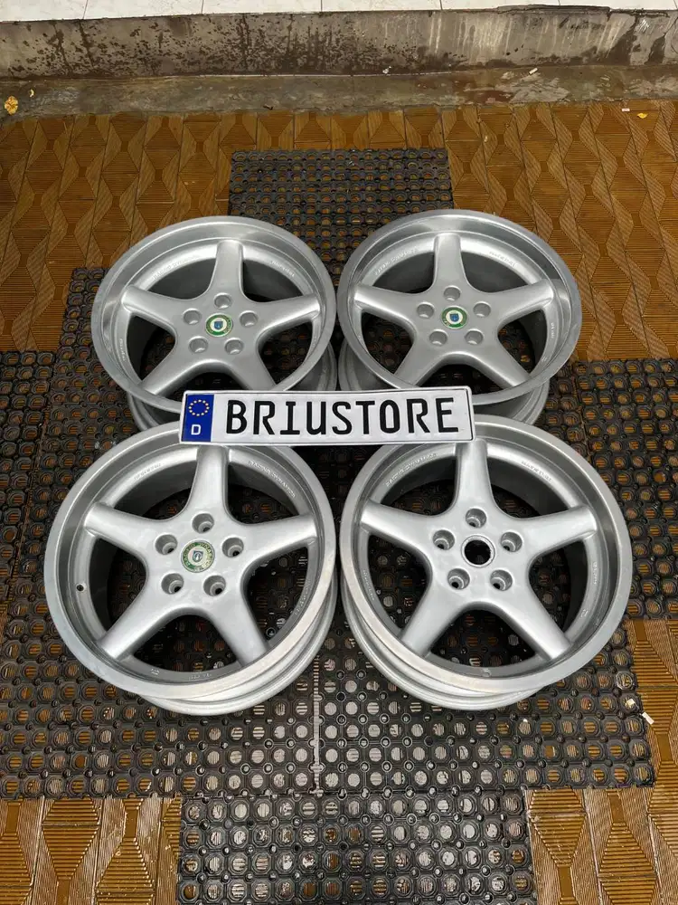 Velg Racing Dynamic RGP r17 5x120  Ring 17  Lebar 8,5 ET 13.5 4Pcs