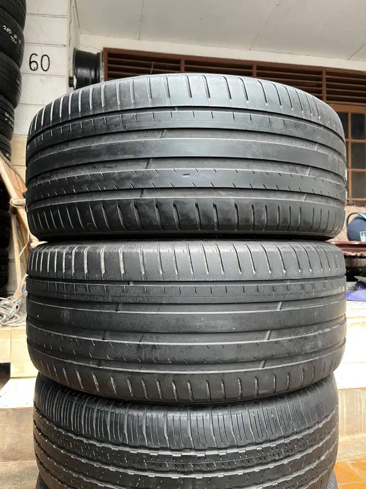 Ban Michelin Pilot Sport EV  255 45 r20  2Pcs