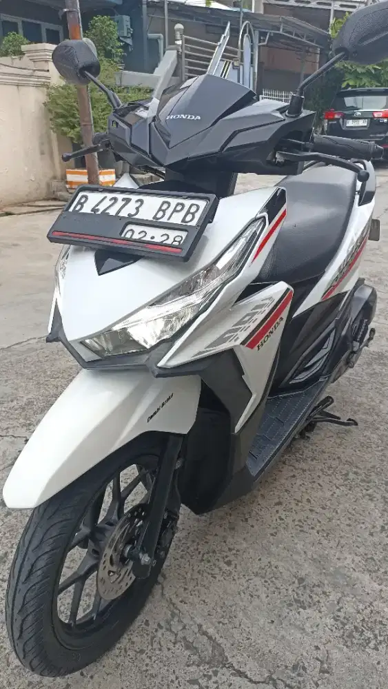 Honda Vario 125 LED tahun 2018 ( pajak telat 1x )
