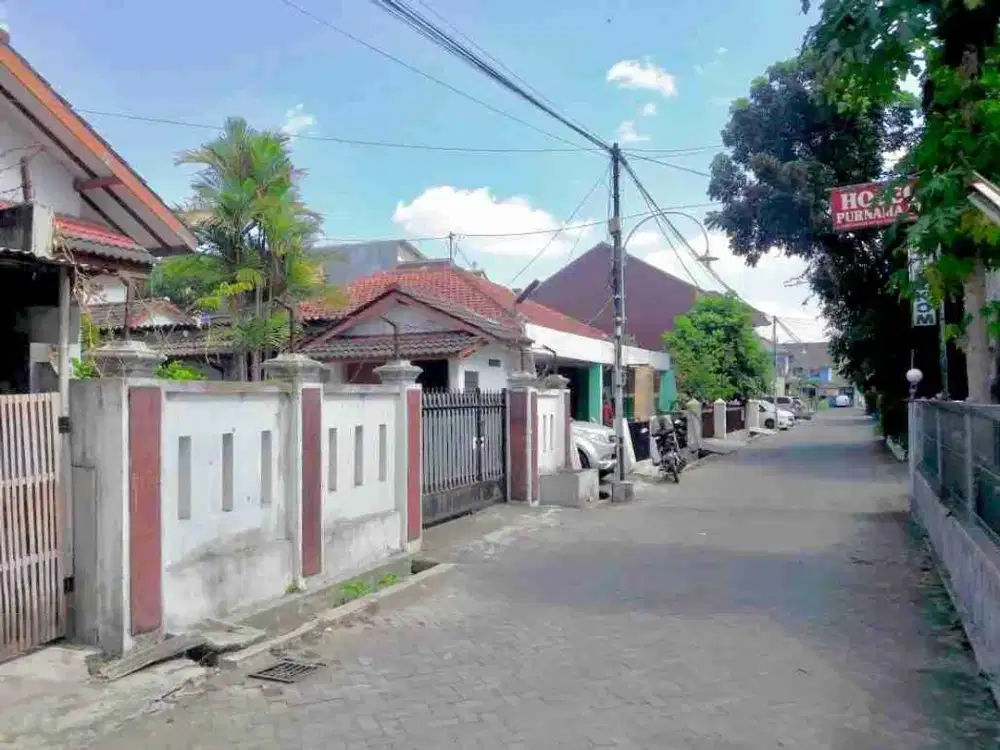 Tanah + Kost Aktif Dekat UGM Pandega – 605m², 16 Kamar, Pasif Income