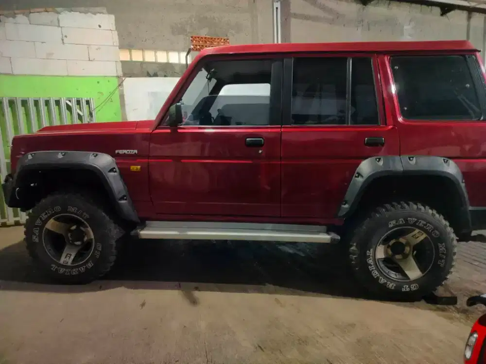 Daihatsu Feroza long th95