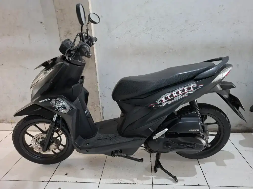 Honda Beat Streat 2023